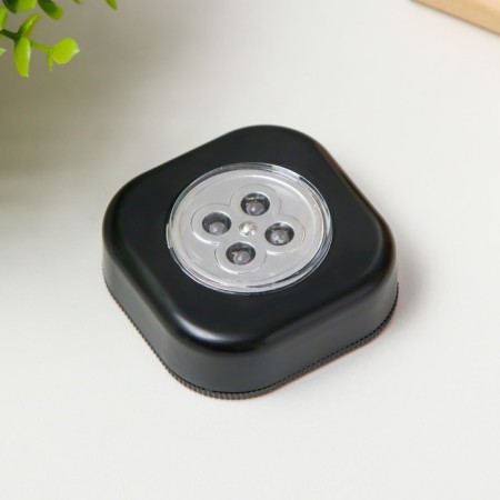Night Pushlite "Square" 4XLED, 3AAA Black 6.5x6.5x2.5 cm Risalux