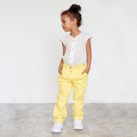 Джинсы для девочки MINAKU: Casual collection KIDS, цвет лимонный, рост 140 см-3