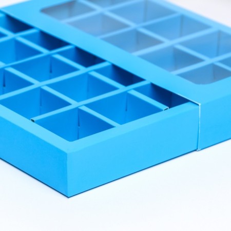 Box for sweets 25 pcs, 22 x 22 x 3.5 cm, blue-3