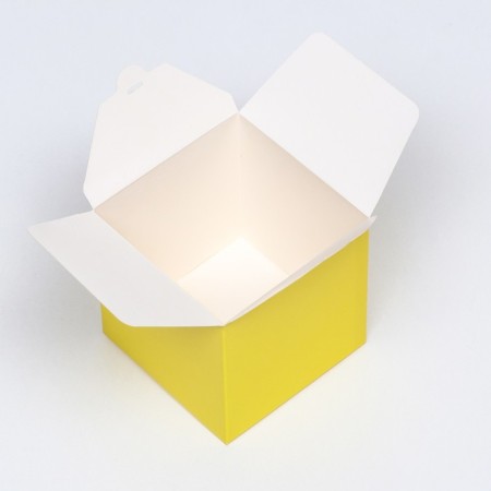 The box is folding, square, yellow, 10 x 10 x 10 cm,-2