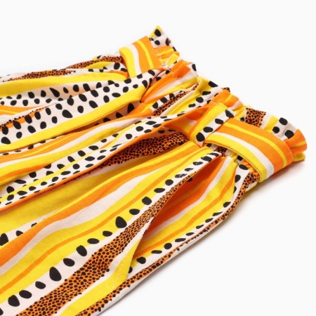 A set for a girl, the color is light beige/black/orange, height 128 cm-10