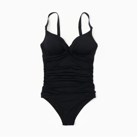 Squip is alleged female, black color, size 48
