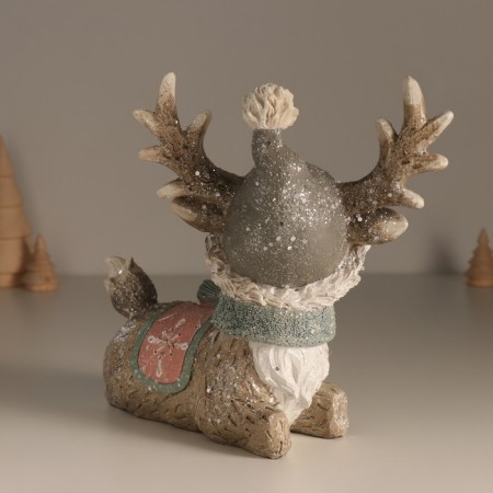 Souvenir Polystone "Olesha in the gray cap and scarf" lies 21x11.5x20 cm-3