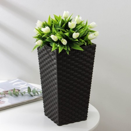 Kashpo for flowers with an insert "Ratang", insert 1.5 l, brown color
