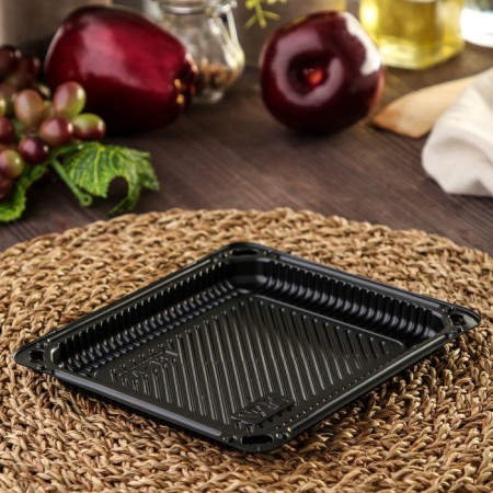 Container with a lid is a disposable plastic for land, 18.5 × 15.5 × 3.5 cm, 790 ml, black color-2