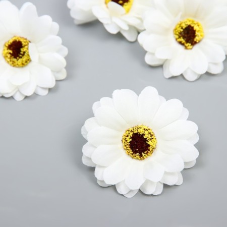 A bud on the leg for decorating "Chrysanthemum-bromachus White" d = 5 cm
