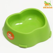 Figure plastic figure 17.5 x 17.5 x 5.5 cm, green