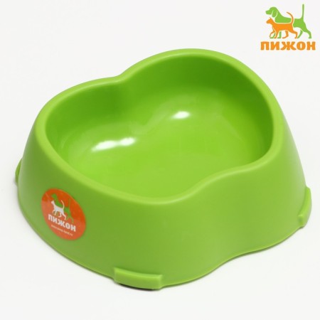 Figure plastic figure 17.5 x 17.5 x 5.5 cm, green