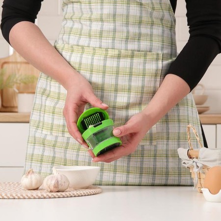 A device for cutting garlic "Reno", 2 nozzles, 7.5 × 7.5 × 6 cm, green color-4