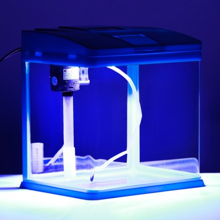 The Seastar HX-240F Aquarium includes: LED lamp, filter, 10 l, blue-10