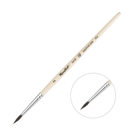 Brush from a mixture of protein round, rubloff series 1A10 No. 3, a short handle is varnished