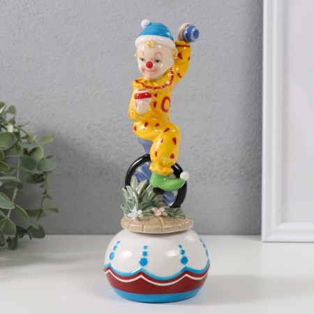 Souvenir Ceramics Musical "Clown juggles sitting on the wheel" 8.5x8.5x22 cm