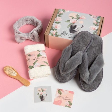 Set of Gift Ethel "Inspecting Beauty" a towel and accessories-1