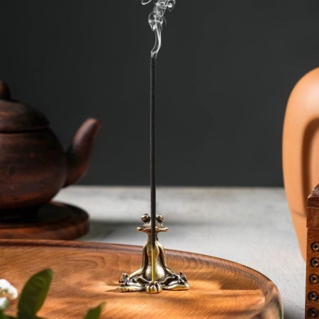 Bowl stand "Frog in the pose of lotus"