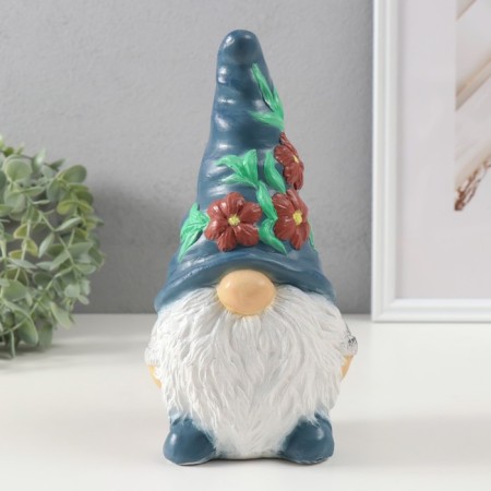 Pigger "Gnome Scandy" height 22.5 cm, width 9.5 cm, length 11.5 cm-1