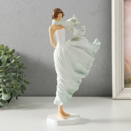 Souvenir Polystone "Girl with a scarf. Wind" 14.5x7.5x25 cm-1