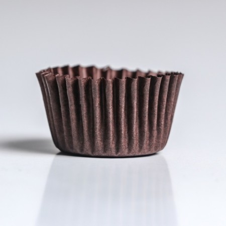 Baking uniform, brown 3 x 2.4 cm-1
