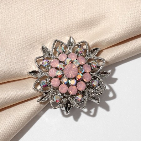 Clip for a scarf “flower” elegant, the color of the rainbow pink in silver
