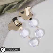 Earrings with pearls 