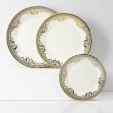A set of porcelain plates Royal, 3 objects: D = 18/23/25.7 cm, white color
