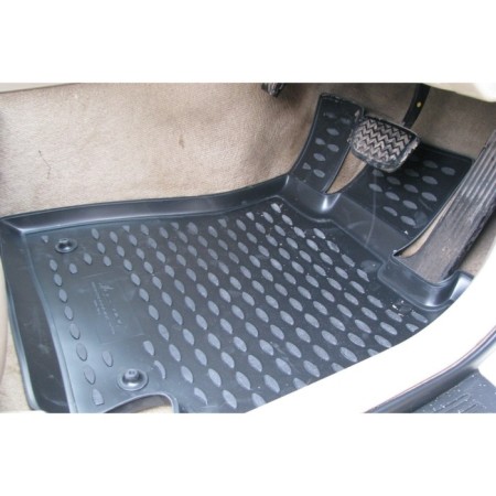 Rugs in the Toyota Mark 2 GX110 2000-2004 salon, p.R., 4 pcs. (polyurethane)