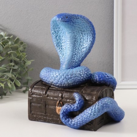 New Year's figure "Cobra on the chest" 20 x 17 x 12 cm.-1