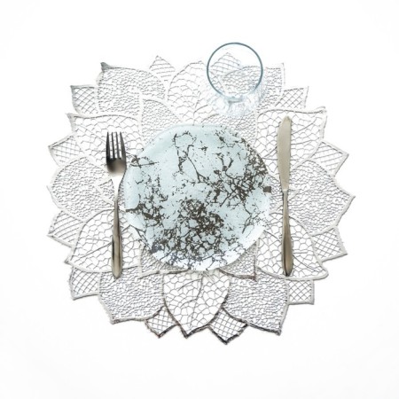 Serving napkin on the table "Flower", d = 43 cm, silver color-1