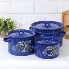 Set of pots 