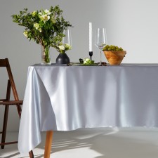 The tablecloth 