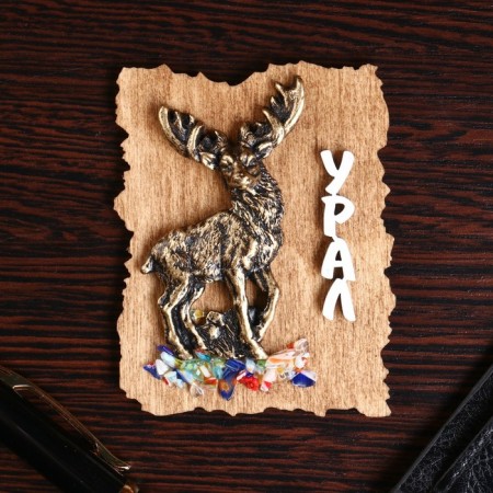 Magnet "Deer North", wood, gypsum, 7x9 cm