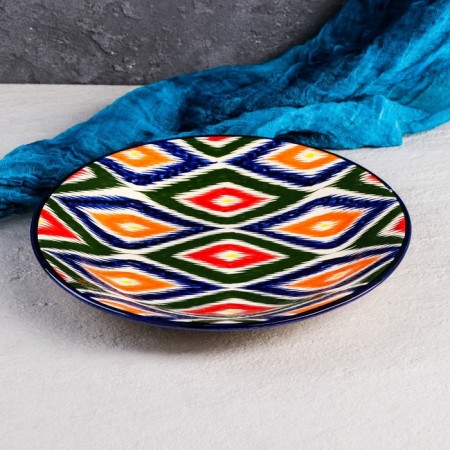 Plate of the Rishtan ceramics "Atlas", flat, 28 cm