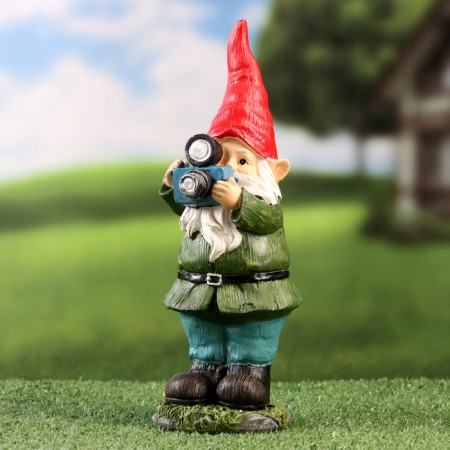 Garden figure "Gnome photographer" 10x10x27cm