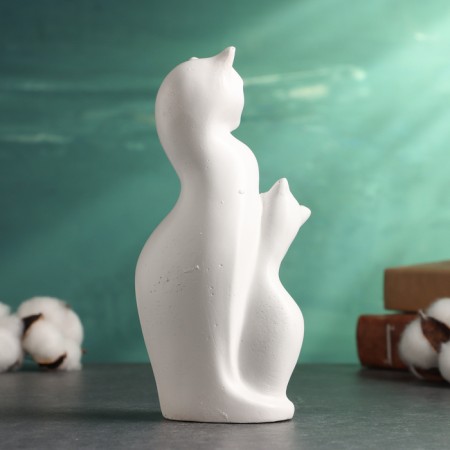 Figure "Catfits with a bend" White, 17cm-2