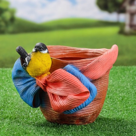 Figure pot "Bird on a hat with a bow" 21x17cm, mix-10