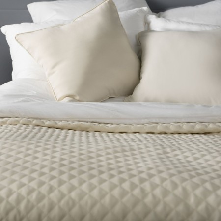 Kaspian set: cover 160 x 220 cm, pillowcase 40 x 40 cm - 2 pcs, milk color-2