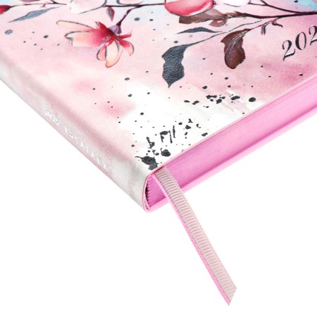 Daily Datir 2025 A6+ 176 Escalada Sakura, Soft Okvl, Single, Tis F, Kr BL 70g/M2-4