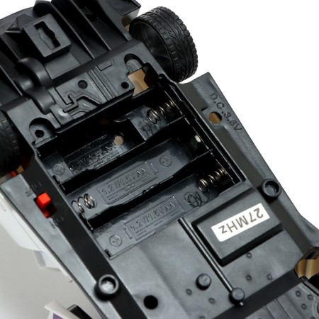 Radio -controlled “Police” machine, light, doors open, works from batteries-4
