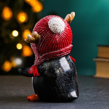 New Year's figure "Penguin with a snowball" in the right wing, 12x12x17cm-2