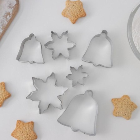 A set of forms for cutting the cookies of the share "bell, snowflake", 6 objects, silver color