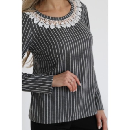 Female jumper, size 44-12