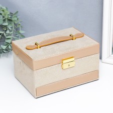 Casket to the leatherette to decorations the chest 