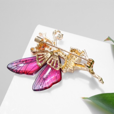Brooch "Fairy" dancing, white-pink color in gold-1