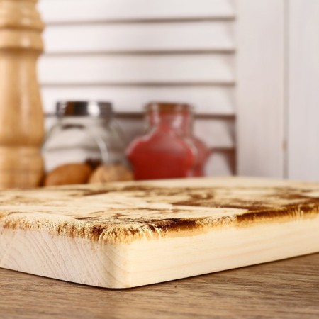 Board from the massif “wolves”, rectangular, 18 × 28 cm No. 1-1