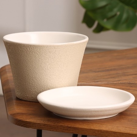 Flower pot "Siena" gray relief 0.8 l-1