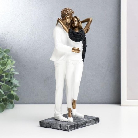 Polystone souvenir "in love with white clothes, with a scarf" under bronze 25x9x12 cm-1