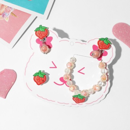 Set of children's "chosen" 3 subjects: clips, bracelet, ring, strawberries, colored