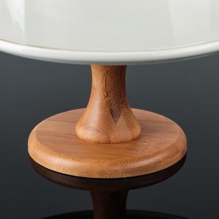 Ceramic dessert stand with a lid-plush on an esthete wooden leg, d = 24.5 cm, white color-2