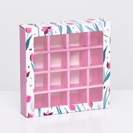Box for 16 sweets, "tulips" 17.7 x 17.7 x 3.8 cm