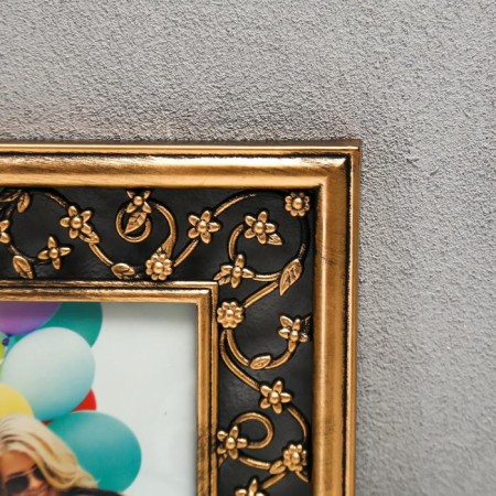 Photo frame Plastic in 3 photos 10x15 cm "Small Binding" Gold 23.5x45.5 cm-1