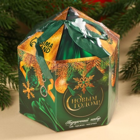 Gift set "Happy New Year": tea, mug, socks-9